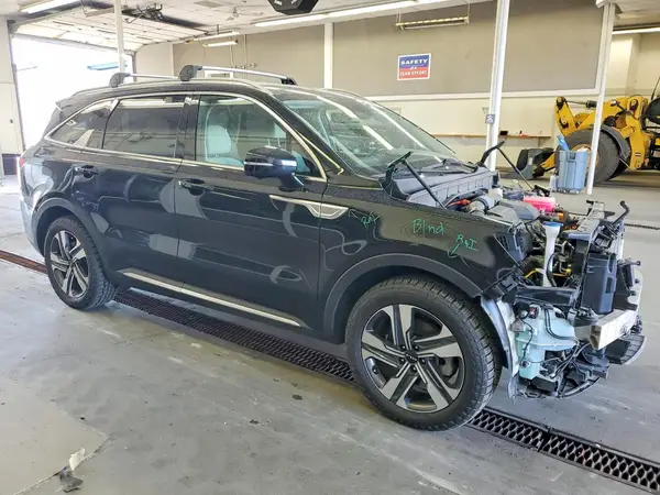 KNDRKDLG5P5184866 — 2023 Kia Sorento, фото 4 с аукциона Copart, Передняя часть
