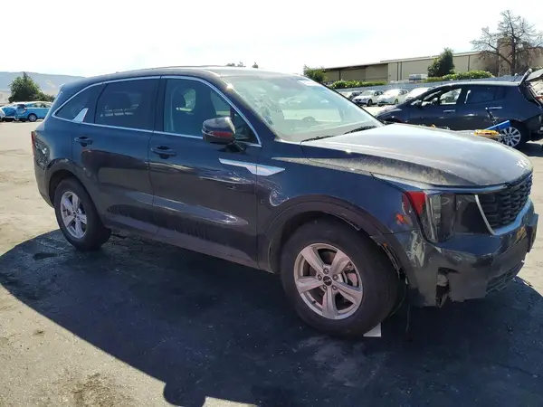 5XYRG4JC3SG389491 — 2025 Kia Sorento, фото 4 с аукциона Copart 29.09.2026, Механические повреждения