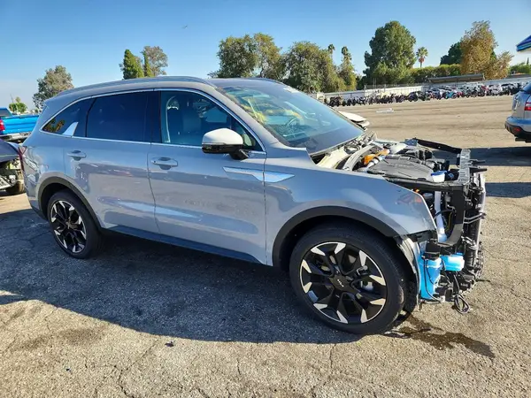 5XYRH4JF5SG379603 — 2025 Kia Sorento, фото 4 с аукциона Copart, Передняя часть
