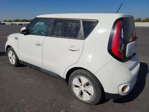 2015 KIA SOUL EV VIN KNDJP3AE4F7002040 фото 2