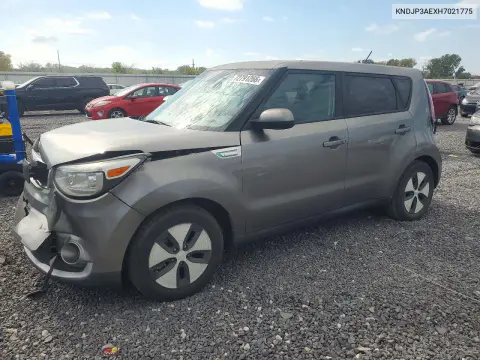 KNDJP3AEXH7021775 — 2017 Kia Soul Ev +, Передняя часть, фото до ремонта