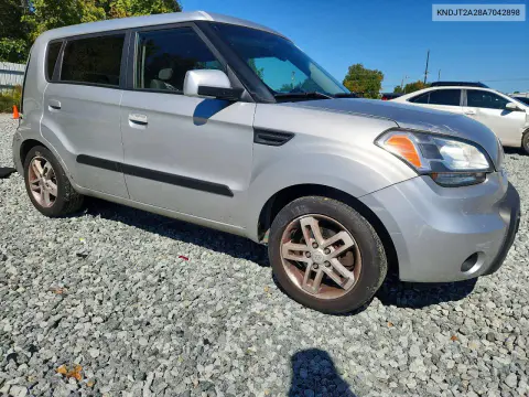 2010 Kia Soul + VIN KNDJT2A28A7042898 фото 4