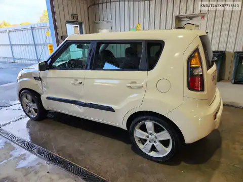 KNDJT2A2XB7715613 — 2011 Kia Soul, фото 2 с аукциона Copart, Боковая часть
