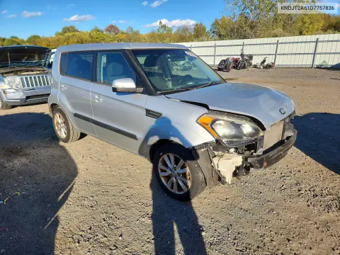 2013 Kia Soul + VIN KNDJT2A61D7757836 фото 4