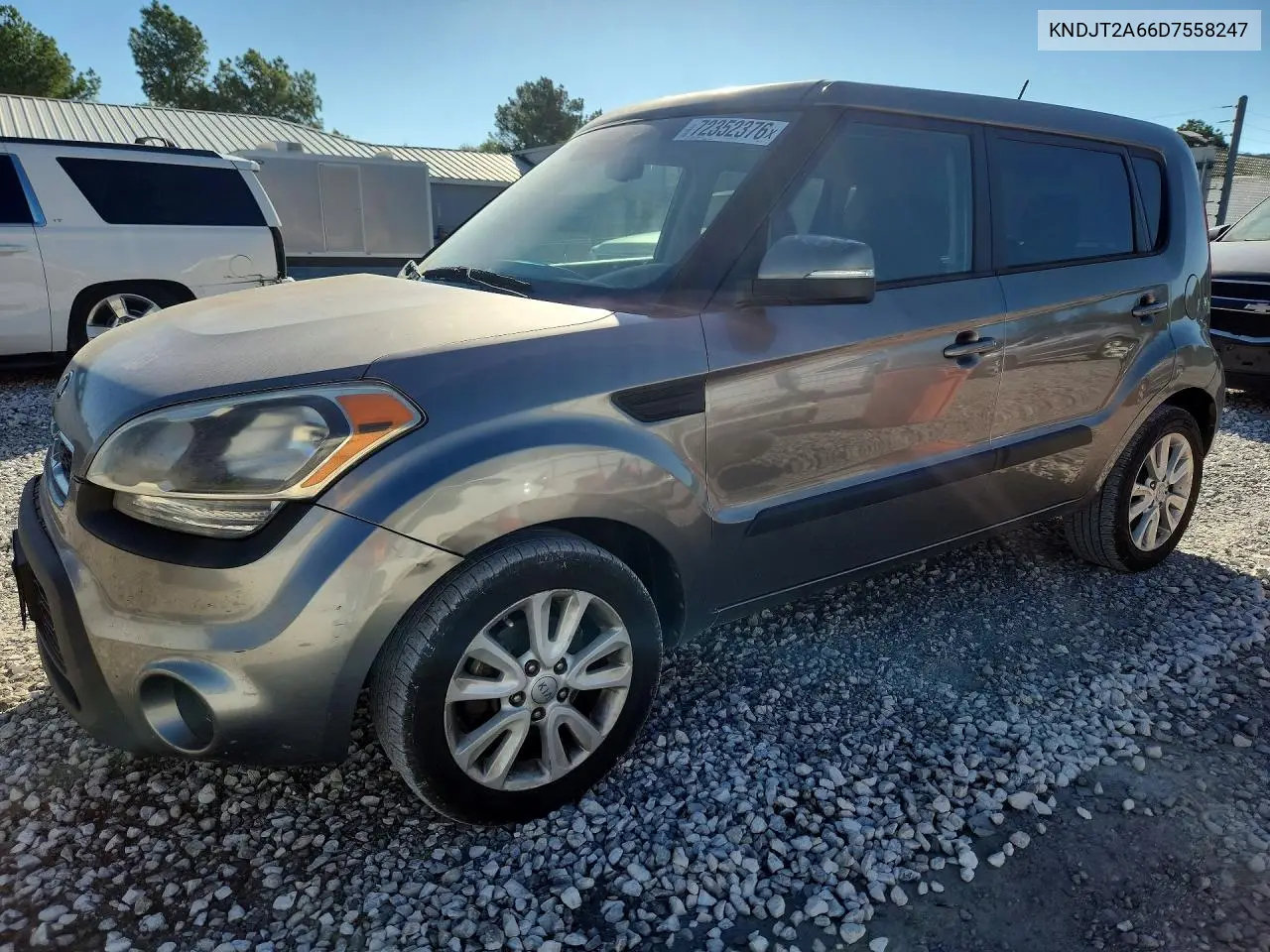 2013 Kia Soul + VIN KNDJT2A66D7558247 фото 1