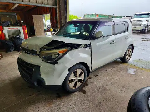 KNDJN2A23F7113233 — 2015 Kia Soul, Передняя часть (Front End), фото до ремонта