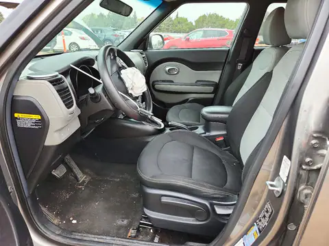 KNDJP3A59F7114171 — 2015 Kia Soul, фото 7 с аукциона Copart, Передняя часть