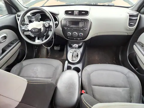 KNDJP3A59F7114171 — 2015 Kia Soul, фото 8 с аукциона Copart, Передняя часть