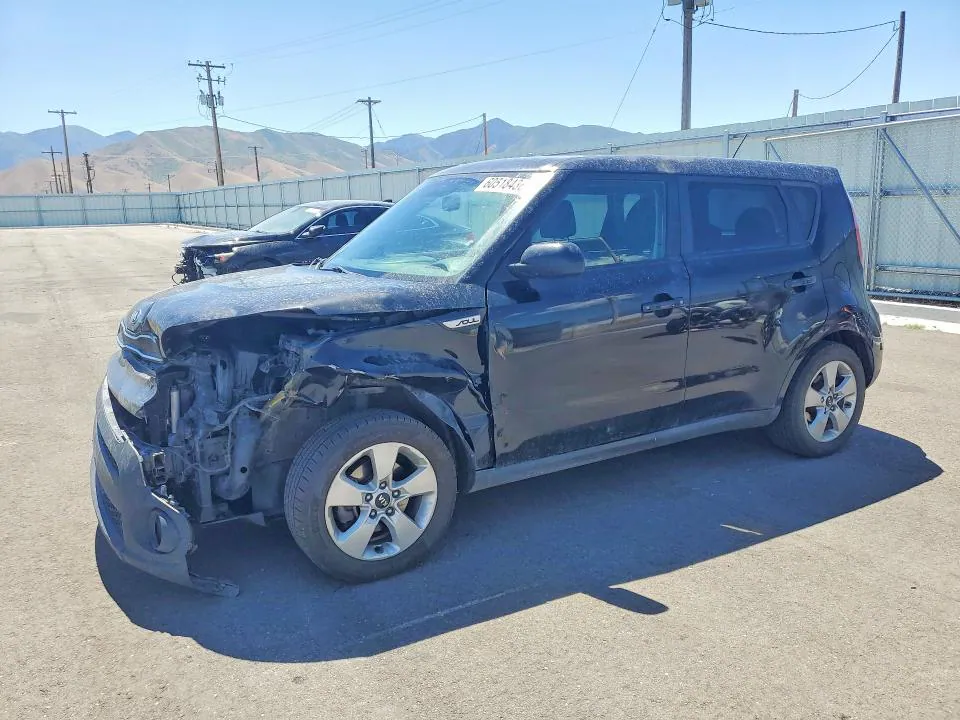 2018 KIA Soul VIN KNDJN2A26J7548370 фото 1