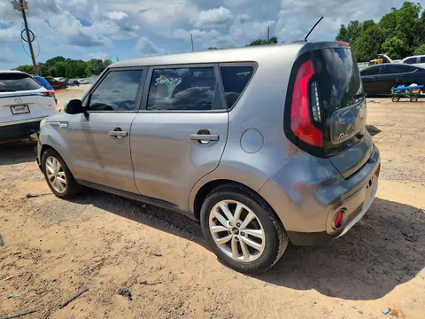 KNDJP3A5XJ7518721 — 2018 Kia Soul, фото 2 с аукциона Copart 06.10.2026, Передняя часть