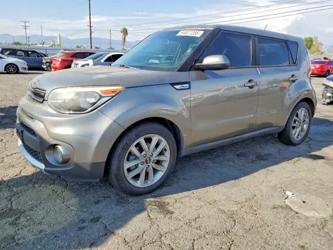 KNDJP3A57J7565513 — 2018 Kia Soul, Передняя часть (Front End), фото до ремонта