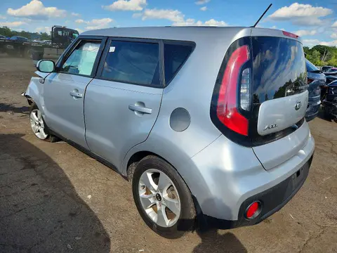 2018 KIA SOUL VIN KNDJN2A25J7546402 фото 3