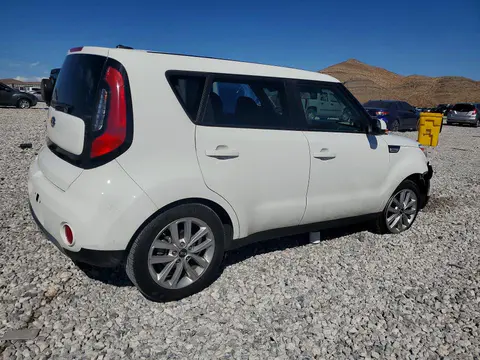 2018 KIA Soul VIN KNDJP3A55J7905189 фото 3
