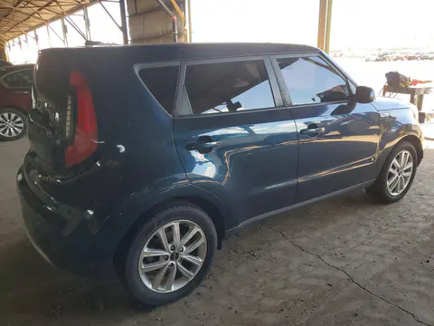 2018 KIA Soul VIN KNDJP3A57J7531944 фото 3