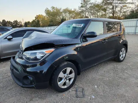 KNDJN2A22J7554537 — 2018 Kia Soul, Передняя часть, фото до ремонта