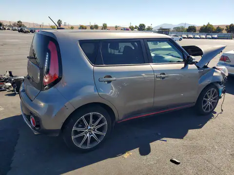 KNDJX3AA1J7544587 — 2018 Kia Soul, фото 3 с аукциона Copart 14.10.2026, Передняя часть