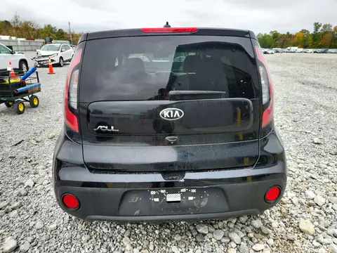 KNDJP3A51J7551784 — 2018 Kia Soul, Передняя часть, фото до ремонта
