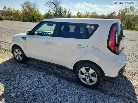 KNDJN2A22J7562962 — 2018 Kia Soul, фото 2 с аукциона Copart, Механические повреждения