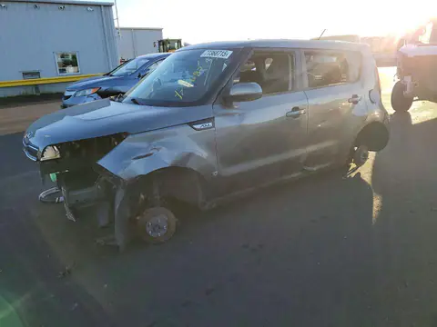 KNDJP3A50J7531171 — 2018 Kia Soul, Вандализм (Vandalism), фото до ремонта