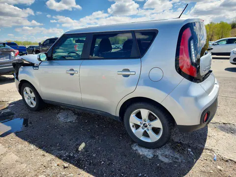 2019 KIA Soul VIN KNDJN2A20K7640219 фото 2