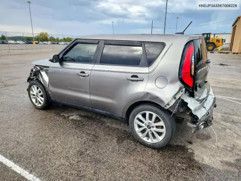KNDJP3A55K7008228 — 2019 Kia Soul, фото 2 с аукциона Copart, Передняя часть