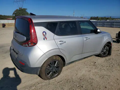 2020 KIA Soul VIN KNDJ33AUXL7717628 фото 3
