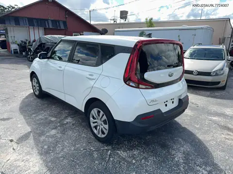 KNDJ23AU9L7724007 — 2020 Kia Soul, фото 3 с аукциона Copart, Передняя часть