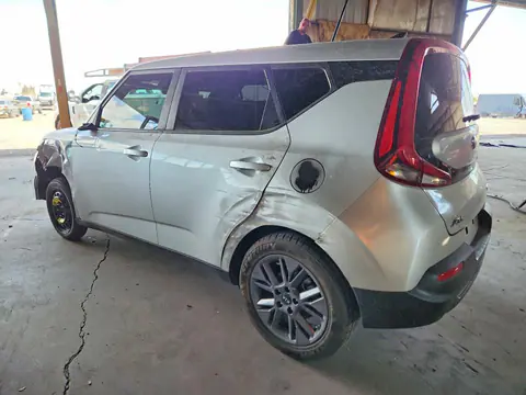 2021 KIA Soul VIN KNDJ23AU9M7795550 фото 2