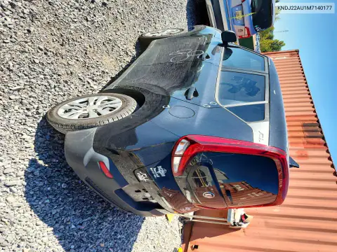 KNDJ22AU1M7140177 — 2021 Kia Soul, фото 2 с аукциона Copart, Передняя часть