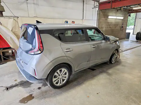 2023 KIA Soul VIN KNDJ23AU9P7844301 фото 3