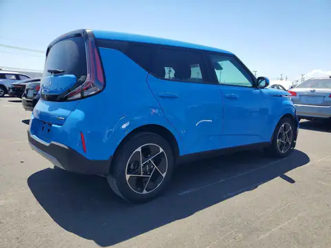 KNDJ33AU0R7232505 — 2024 Kia Soul, фото 3 с аукциона Copart 30.09.2026, Передняя часть