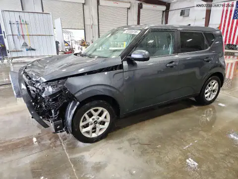 KNDJ23AU6R7912508 — 2024 Kia Soul, Передняя часть, фото до ремонта