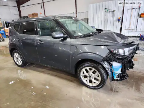 KNDJ23AU6R7912508 — 2024 Kia Soul, фото 4 с аукциона Copart, Передняя часть