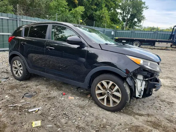 KNDPBCAC1G7865578 — 2016 Kia Sportage, фото 4 с аукциона Copart, Передняя часть