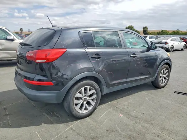KNDPBCACXG7826813 — 2016 Kia Sportage, фото 3 с аукциона Copart 30.09.2026, Мелкие вмятины и царапины