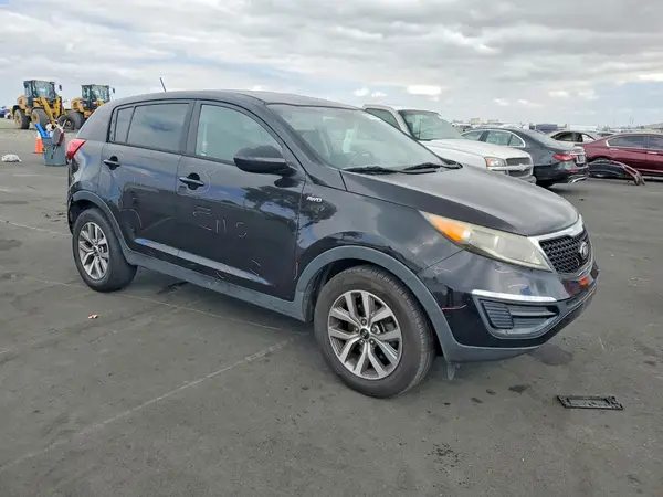 KNDPBCACXG7826813 — 2016 Kia Sportage, фото 4 с аукциона Copart 30.09.2026, Мелкие вмятины и царапины