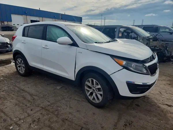KNDPBCACXG7807839 — 2016 Kia Sportage, фото 4 с аукциона Copart 06.10.2026, Передняя часть