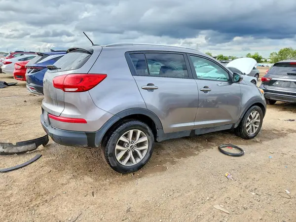 KNDPB3AC7G7858764 — 2016 Kia Sportage, фото 3 с аукциона Copart, Передняя часть