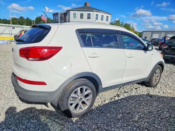 KNDPBCAC6G7797505 — 2016 Kia Sportage, фото 3 с аукциона Copart 01.10.2026, Механические повреждения