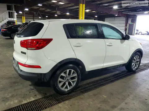 KNDPBCAC9G7820159 — 2016 Kia Sportage, фото 3 с аукциона Copart, Механические повреждения
