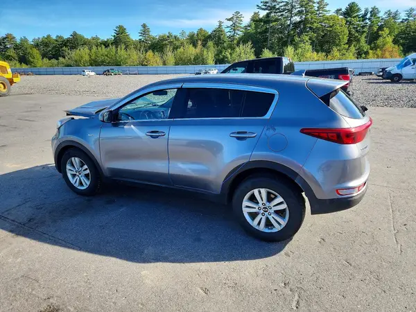 KNDPMCAC4H7039934 — 2017 Kia Sportage, фото 2 с аукциона Copart, Передняя часть