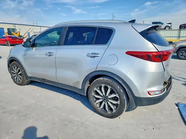 KNDPN3AC9H7266372 — 2017 Kia Sportage, фото 2 с аукциона Copart, Задняя часть