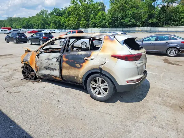 KNDPMCACXJ7489125 — 2018 Kia Sportage, фото 2 с аукциона Copart 01.10.2026, Пожар двигателя