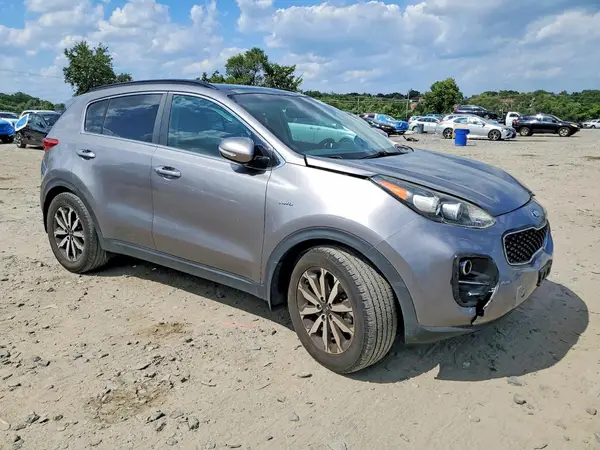 KNDPNCAC1J7354290 — 2018 Kia Sportage, фото 4 с аукциона Copart 13.10.2026, Передняя часть
