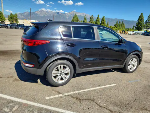 2018 KIA Sportage VIN KNDPM3AC9J7399075 фото 3