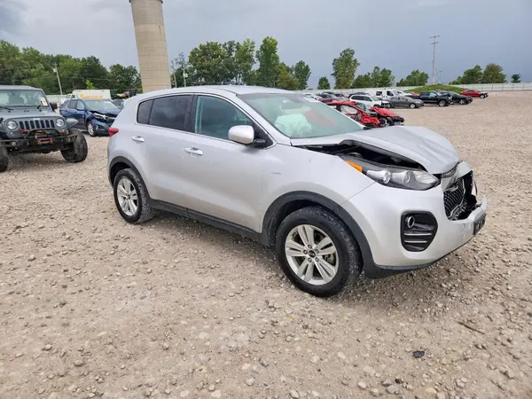 KNDPMCAC7J7455269 — 2018 Kia Sportage, фото 4 с аукциона Copart, Передняя часть