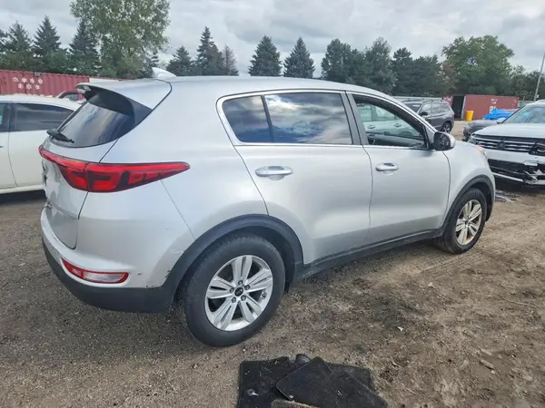 KNDPM3AC7J7470158 — 2018 Kia Sportage, фото 3 с аукциона Copart, Вандализм