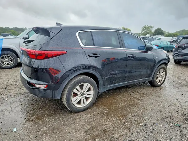 KNDPMCAC0J7346622 — 2018 Kia Sportage, фото 3 с аукциона Copart, Вандализм