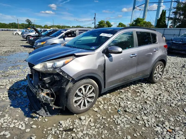 KNDPNCAC7J7365374 — 2018 Kia Sportage, Передняя часть (Front End), фото до ремонта