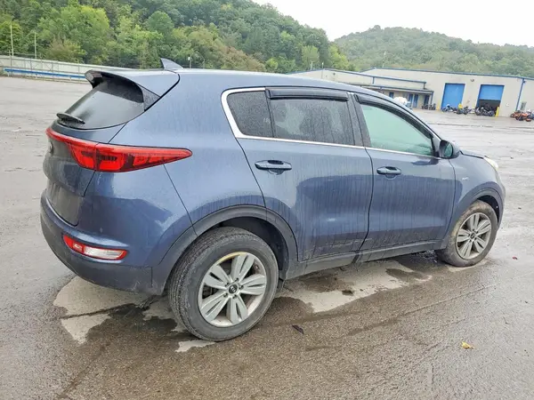 KNDPMCAC9J7396337 — 2018 Kia Sportage, фото 3 с аукциона Copart, Передняя часть